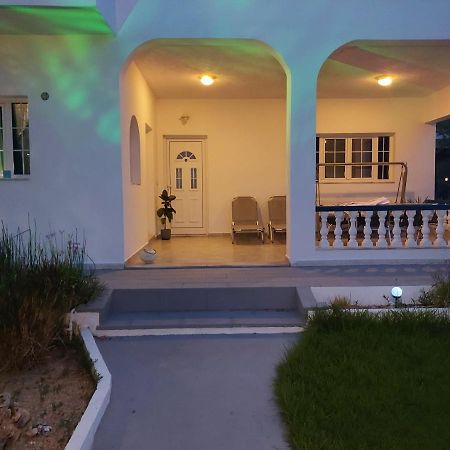 Villa Stegna Архангелос Екстериор снимка